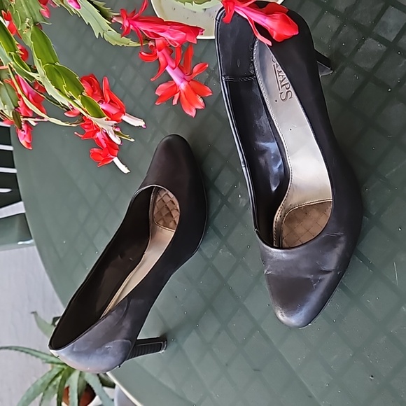 Pumps - Picture 8 of 8